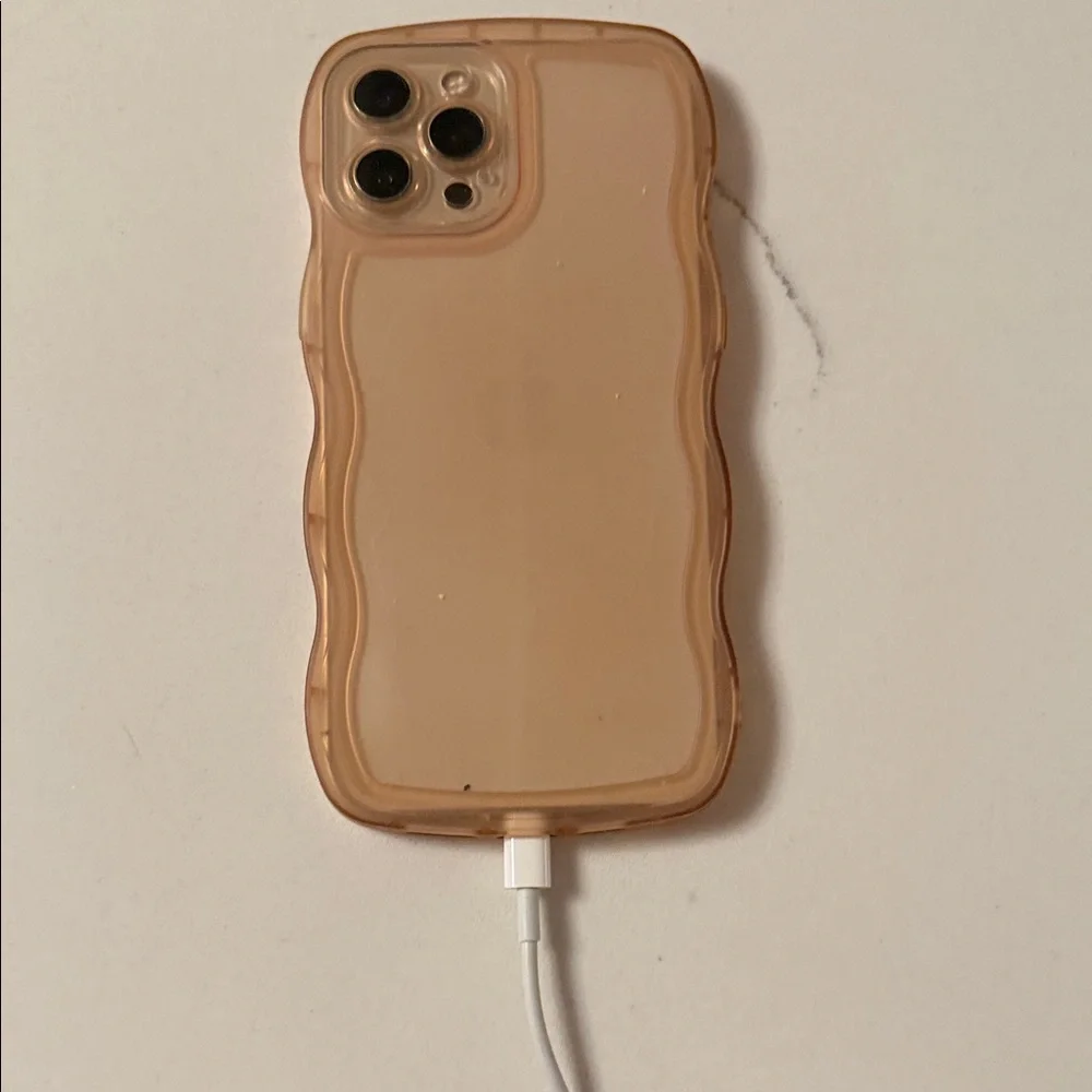 iPhone 12 Max Pro 256GB Gold - Picture 2 of 8